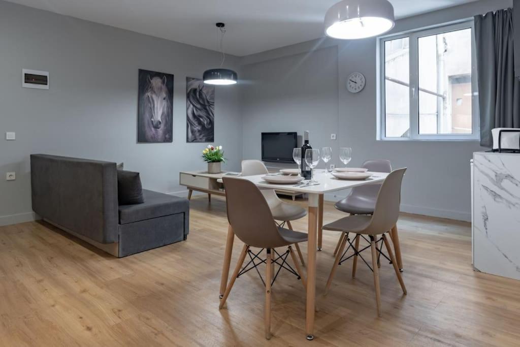 Modern, Quite 1-Bdr Apt 5 Min Walk To Acropolis Athènes Extérieur photo