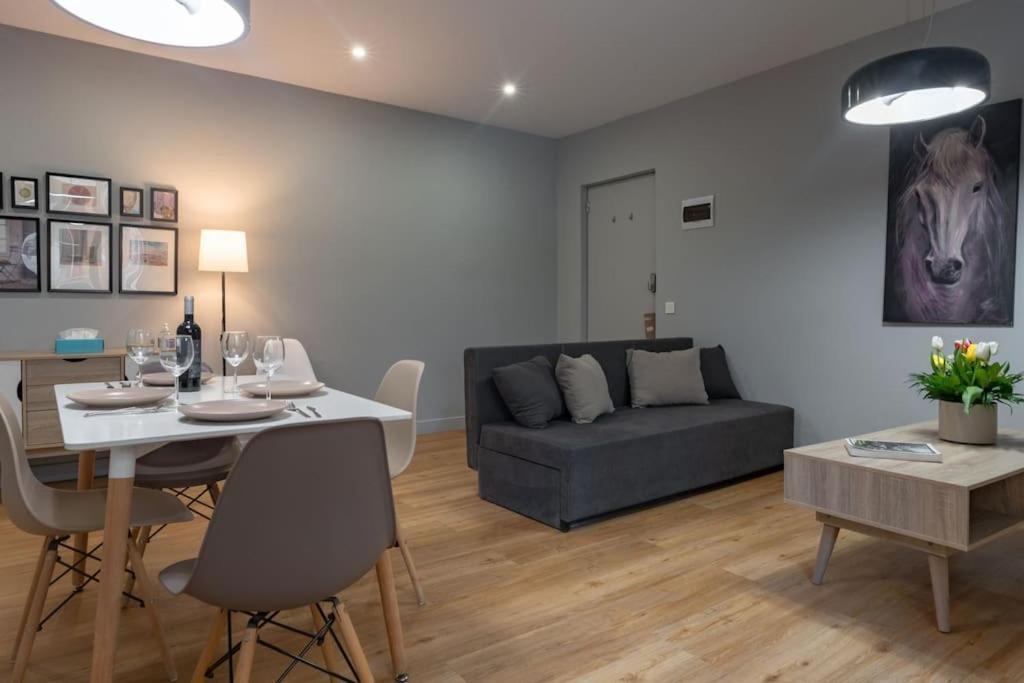 Modern, Quite 1-Bdr Apt 5 Min Walk To Acropolis Athènes Extérieur photo